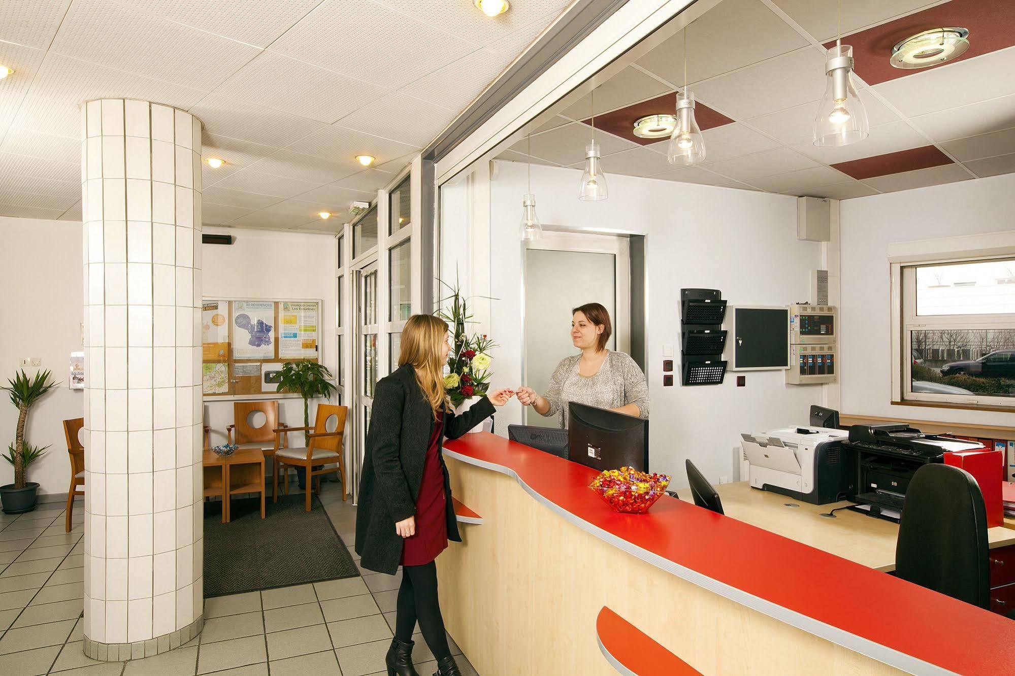 Sejours & Affaires Grenoble Marie Curie Aparthotel ภายนอก รูปภาพ